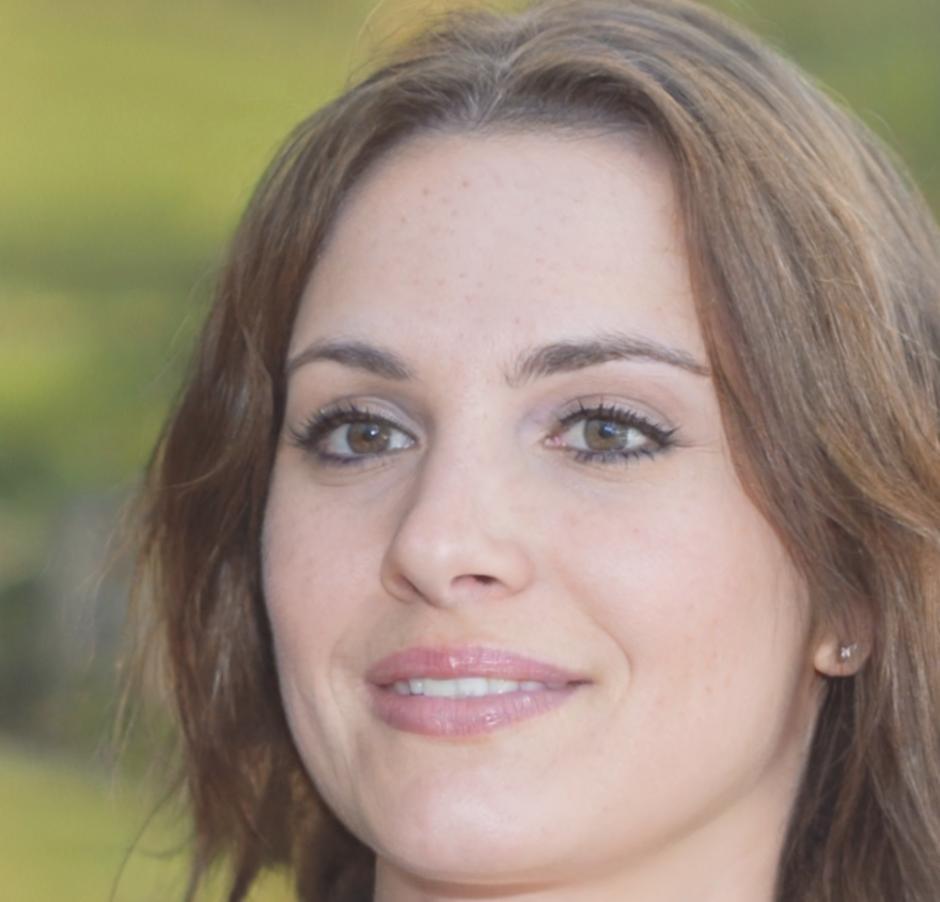 Sarah Weber, Finanzanalystin